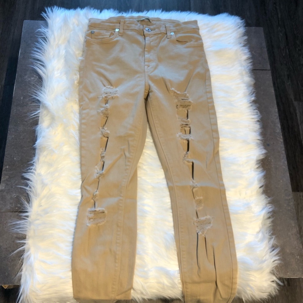 5[7ForAllMankind] NWOT! Beige distressed denim